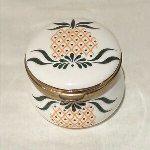Avondale Staffordshire England Pineapple Trinket Box Fine Bone China